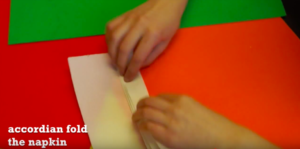 Want an easy Thanksgiving craft you can do with the kids that doubles as a DIY Thanksgiving napkin ring? This cute turkey craft is the perfect homemade Thanksgiving napkin ring! #Thanksgiving #DIY #Autumncraft #holidays #Thanksgivingtable #Thanksgivingdecorations