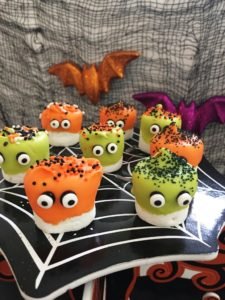 Halloween Party Food Ideas for Kids | Marshmallow Monsters