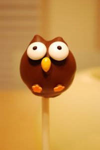 Halloween Party Food Ideas for Kids | Owl Cake Pops