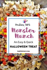 Looking for an easy Halloween Treat for an upcoming Halloween Party? This Monster Munch is spook-tacular and sure to please! Halloween Treats | Halloween Party Food | Halloween Popcorn