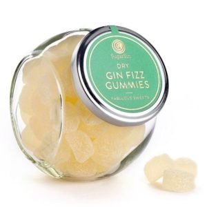 Looking for unique gift ideas for the women in your life? If she loves to entertain and throw parties, we have the perfect gift for her! Whether it's for Christmas, her birthday, a hostess gift, Mother's Day or the holidays, check out our suggestions to find your friends a present! #hostessgifts #giftguide #giftideas #mothersdaygifts #giftsforher