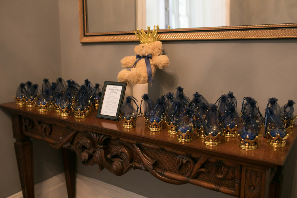 A Royal Teddy Bear baby shower theme is so much fun for a baby boy or girl. Check out this shower for ideas on decorations, food, favors and more! #babyshower #partythemes #babyboy #teddybear