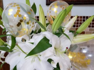 A fabulous 40th birthday party idea for women is a wine tasting party! Check out the decorations, cake, appetizers and even download a printable wine tasting card! #40thbirthday #wine #winetasting #printable #birthday