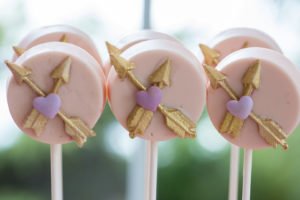 This sweet Dream Catcher themed girl's Valentine's Day Party for kids is full of cute ideas for decorations, desserts, balloons and more! The lovely Galentine's Day tablesetting is playful and fun and will inspire your classroom, home or friends party! #Valentines #ValentinesDay #PartyIdeas #partysupplies #Galentines