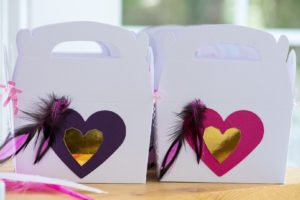 This sweet Dream Catcher themed girl's Valentine's Day Party for kids is full of cute ideas for decorations, desserts, balloons and more! The lovely Galentine's Day tablesetting is playful and fun and will inspire your classroom, home or friends party! #Valentines #ValentinesDay #PartyIdeas #partysupplies #Galentines