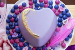 This sweet Dream Catcher themed girl's Valentine's Day Party for kids is full of cute ideas for decorations, desserts, balloons and more! The lovely Galentine's Day tablesetting is playful and fun and will inspire your classroom, home or friends party! #Valentines #ValentinesDay #PartyIdeas #partysupplies #Galentines