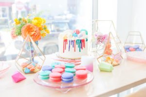 Creative ideas and inspiration for a modern geometric spring birthday party for girls! This colorful kids party full of bright decor, cake and flowers is the perfect theme for fun! #geometric #birthday #springparty #kidsparty