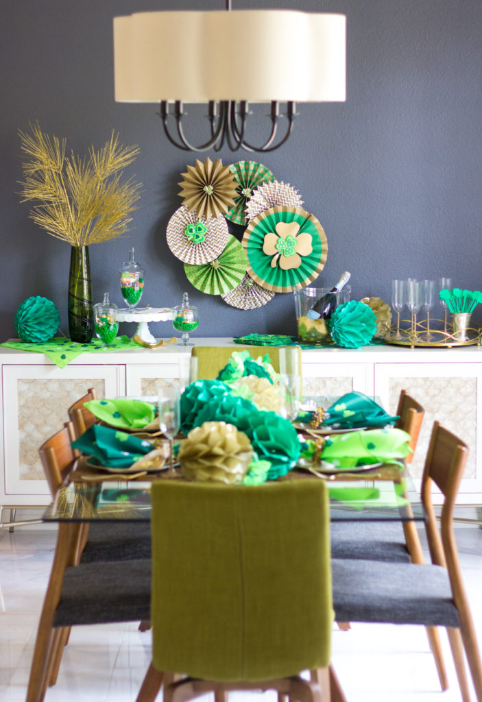 St. Patrick's Day dinner party table setting ideas