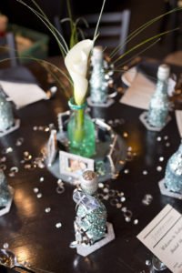 Planning a bridal shower and looking for ideas for fun, yet simple themes? How about an elegant "Mint to Be" theme in beautiful greens?! Perfect for spring or summer, check out these pictures for decorations, games, favors, table ideas and more! #bridalshower #mint #bridalshowertheme