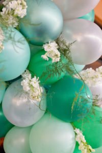Planning a bridal shower and looking for ideas for fun, yet simple themes? How about an elegant "Mint to Be" theme in beautiful greens?! Perfect for spring or summer, check out these pictures for decorations, games, favors, table ideas and more! #bridalshower #mint #bridalshowertheme