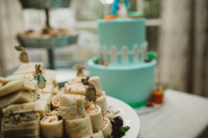 Peter Rabbit is a fantastic theme for a baby shower whether you're expecting a boy or a girl! Check out this dreamy party for decoration ideas, inspiration for food and cakes and gift ideas for this classic storybook tale! #babyshower #peterrabbit #partyideas