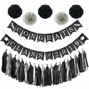 Here are 12 ideas for Graduation Party Decorations! Whether your graduate is wrapping up high school or college we have fun themes, DIY party supplies, centerpieces and great ideas for girls or boys to celebrate their big accomplishment! #graduationparty #graduation #partyideas #partysupplies
