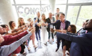 Planning an engagement party and need DIY ideas for decorations and themes? Keep things simple by focusing on metallics and champagne! This chic champagne celebration will inspire your cake, outfit, favors and more! #engagementparty #weddingshower #partythemes #partydecor