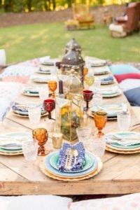 This fabulous Moroccan Themed 40th Birthday Dinner Party is full of inspiration to create a backyard party to remember! With bright and bold decorations, delicious food and drinks, this outdoor Arabian Nights milestone birthday party has must see ideas! #40thbirthday #moroccan #partythemes #moroccanparty