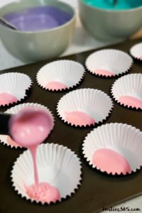 Want an easy idea for a DIY Mermaid Cupcake? This simple Under the Sea theme birthday cupcake is inspired by mermaid magic! We'll show you how to make them and give you ideas for cute toppers! #mermaidcupcake #mermaidparty #underthesea #cupcakes #partyideas