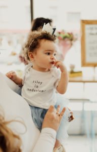 An Alice in ONEderland Party is a great theme for a girl's First Birthday! This whimsical party is full of ideas for decorations, food, cake, centerpieces and more! #onederland #aliceinwonderland #firstbirthday #1stbirthday #partyideas