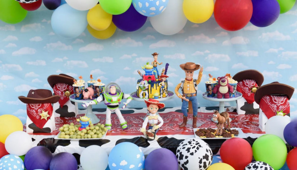 Looking for fun Toy Story Birthday Party Ideas? Here's your ultimate guide to decorations, food, games, favors and more, perfect for this theme that works for a boy or a girl! #ToyStory #toystoryparty #birthdayideas #partysupplies