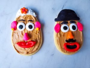 Looking for fun Toy Story Birthday Party Ideas? Here's your ultimate guide to decorations, food, games, favors and more, perfect for this theme that works for a boy or a girl! #ToyStory #toystoryparty #birthdayideas #partysupplies