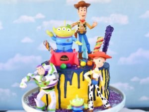 Looking for fun Toy Story Birthday Party Ideas? Here's your ultimate guide to decorations, food, games, favors and more, perfect for this theme that works for a boy or a girl! #ToyStory #toystoryparty #birthdayideas #partysupplies