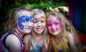 Throw a fabulous My Little Pony Birthday Party for your daughter and her friends with these ideas for a backyard, DIY celebration! Find inspiration for decorations, cake, food, banner, favors and more in this rainbow colored pony party! #mylittlepony #birthdayparty #partyideas #mylittleponyparty