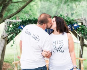 Looking for fun and unique ideas for a casual outdoor wedding rehearsal dinner party? You'll adore this Backyard Picnic on a farm! Find inspiration for decorations, food and more at this DIY farmhouse picnic. #rehearsaldinner #picnic #dinnerparty #weddingideas