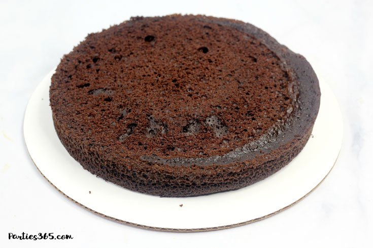 chocolate cake layer