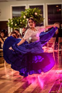 Planning a quinceañera and need ideas for fabulous decorations, themes or dresses? You'll adore this non-traditional emerald green quinceanera with bright colors, dress and lovely centerpieces! #quinceanera #15thbirthday #quinceañera #emeraldgreen #birthdayideas