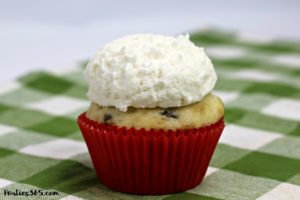 Need creative cupcake ideas for your next birthday party? You'll adore this delicious Milk and Cookies Cupcake Recipe! A vanilla chocolate chip cupcake with cookie dough decoration, this dessert is sure to be a hit with your guests! #cupcakes #cookiedough #chocolatechip #recipes #birthdayideas