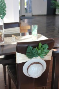 This Glamorous Gold Baby Shower Safari is full of fabulous tropical decorations! A jungle theme is neutral and works for a boy or a girl and we have great ideas for decor, centerpieces, favors and more! #babyshower #safari #jungle #partyideas