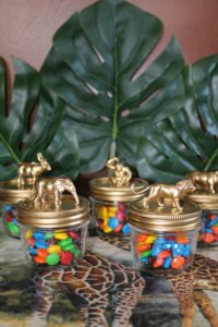This Glamorous Gold Baby Shower Safari is full of fabulous tropical decorations! A jungle theme is neutral and works for a boy or a girl and we have great ideas for decor, centerpieces, favors and more! #babyshower #safari #jungle #partyideas