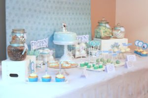 Ready to throw an amazing Frozen Birthday Party and need ideas for decorations, favors and more? This Disney theme is so fun and we have the best ideas for invitations, decor and party supplies Anna, Elsa, Olaf and the Arendelle gang will love! #frozen #frozen2 #birthdayparty #partysupplies #elsa