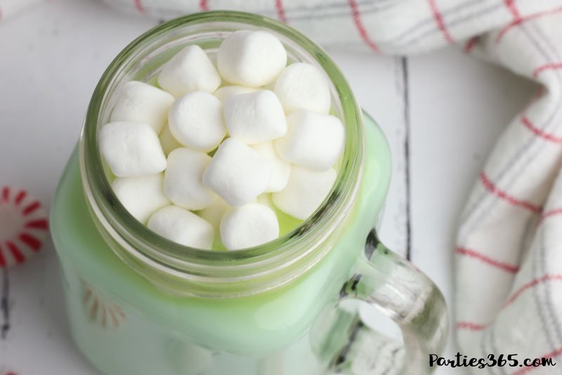 Mint Hot Chocolate topped with marshmallows and peppermints