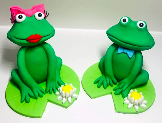 fondant frog cake topper