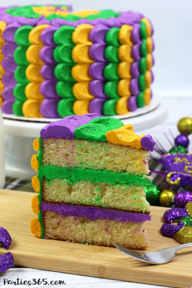Looking for easy cake design ideas for a festive Mardi Gras cake? We have the perfect simple recipe celebrating the yellow, purple and green decorations of the holiday!