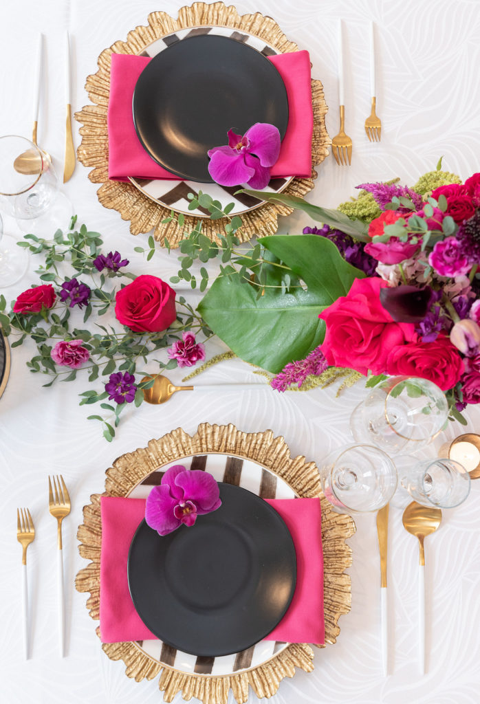 tropical tablescape place setting