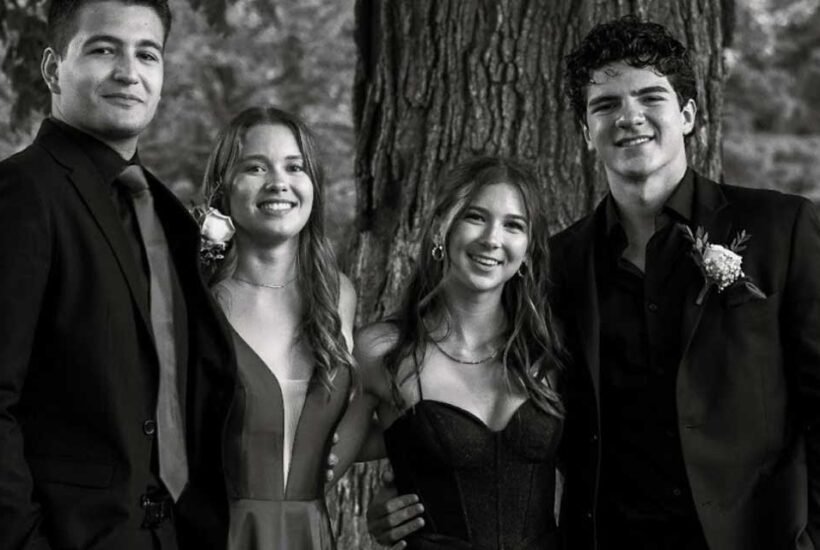 Checklists to Set Up a Theme-Related Prom Event