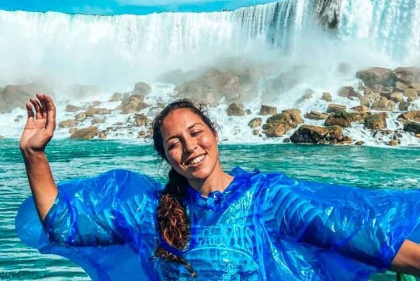 Niagara-Falls-Canada-Tours-vs-USA-Tours-Understanding-the-Key-Differences