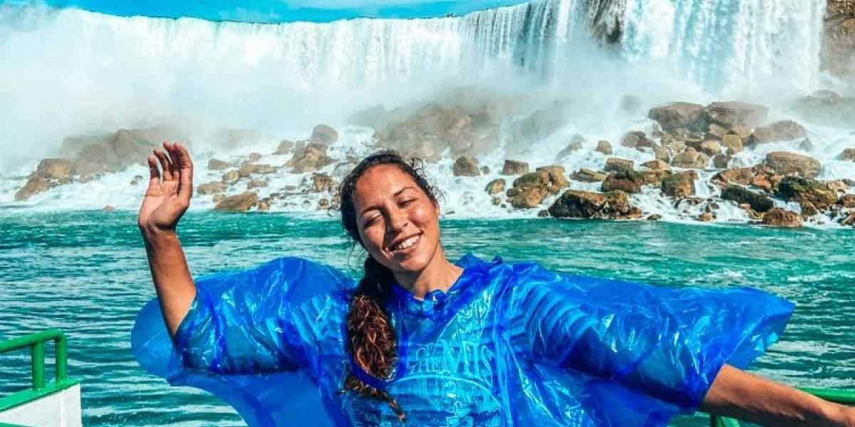 Niagara-Falls-Canada-Tours-vs-USA-Tours-Understanding-the-Key-Differences