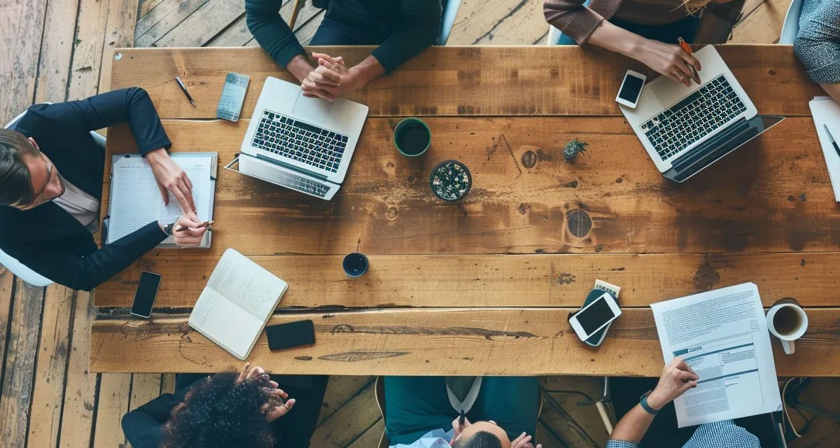 Checking-Reviews-and-Testimonials-from-Cleveland-Homeowners