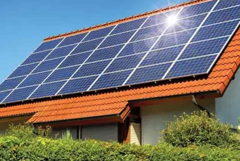 How to Choose the Right Materials for a Durable and Energy Efficient Roof