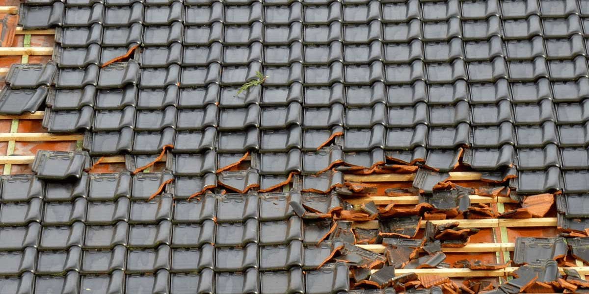 Does-Home-Insurance-Cover-Roof-Damage-from-Wind