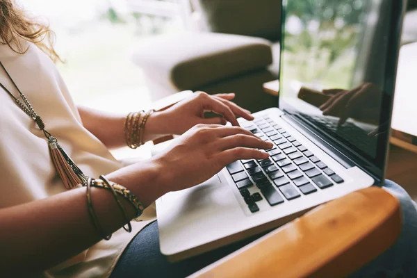 why-clean-grammar-makes-your-ideas-feel-more-power-1