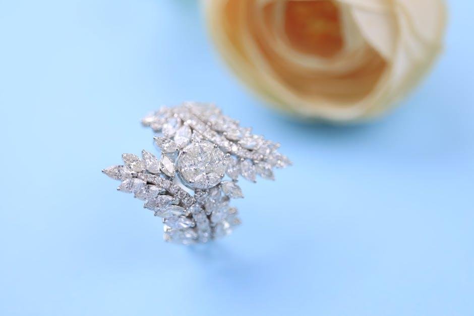 8-best-marquise-cut-engagement-rings-for-a-standou-1