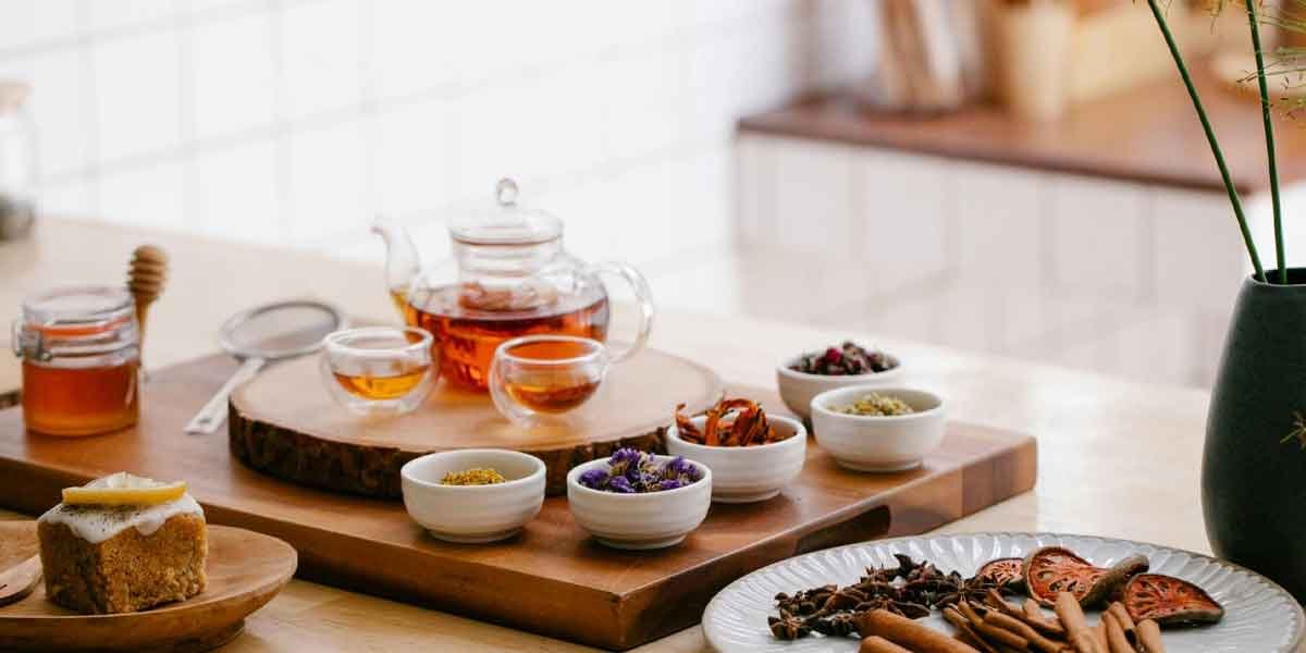 How-Is-Organic-Tea-Used-as-a-Food-Ingredient-in-Professional-Kitchens-and-Food-Production