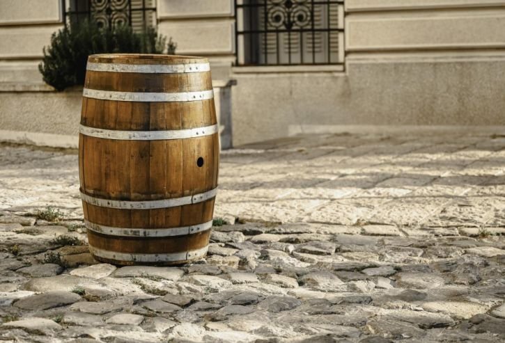 creative-ways-to-repurpose-used-bourbon-and-wine-b-1