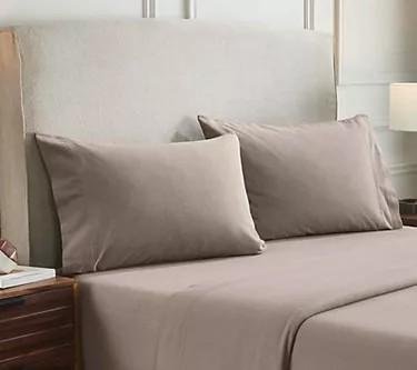 cooling-sheets-linen-pants-glow-drops-the-brillian-7
