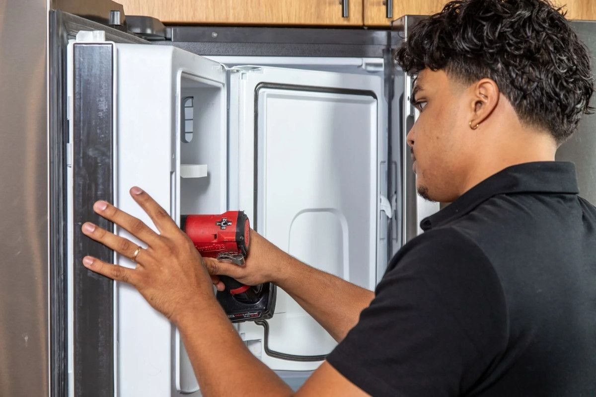 freezer-repair-service-when-to-call-a-technician-1
