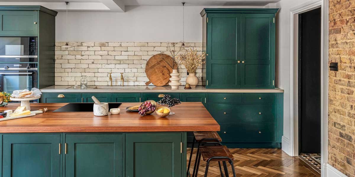 Cabinet-Painting-DIY