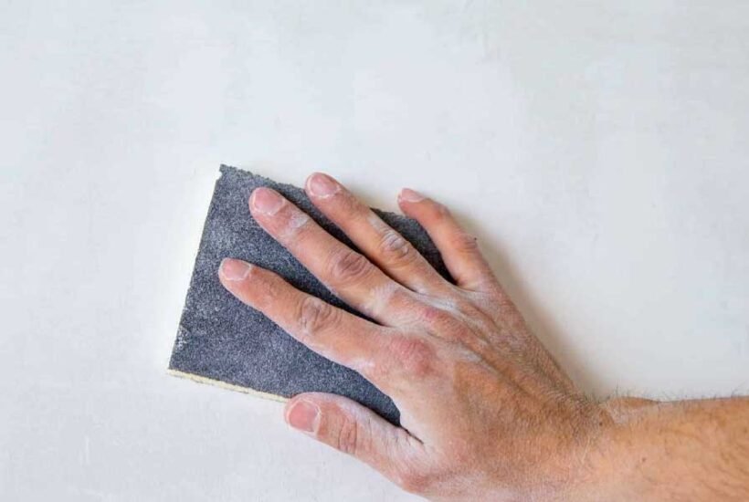 Sanding-Walls-Before-Painting