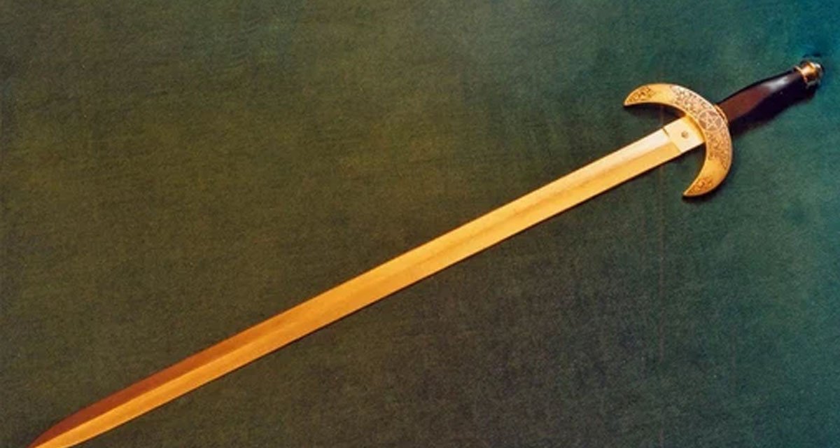 The History Of Dual Swords Across Different Cultures